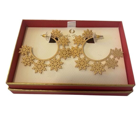 Darbie Angell Matte Gold Toned Filigree Snowflake Earrings - Picture 1 of 5